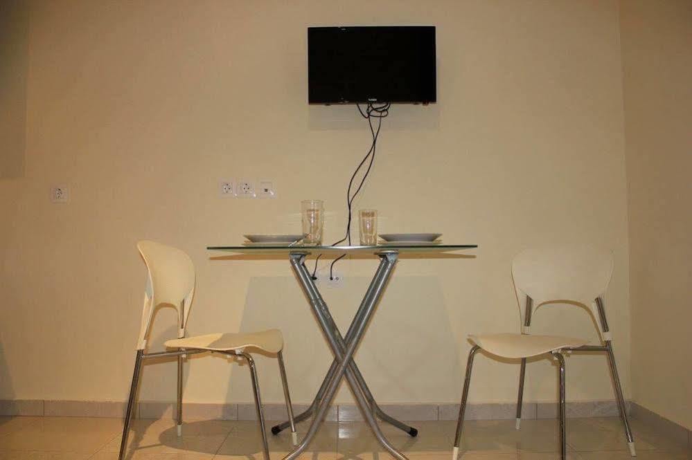 Helen Apartments Rethymno  Екстер'єр фото
